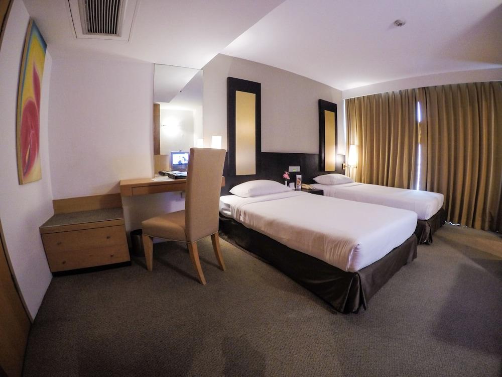 Gold Orchid Bangkok 1