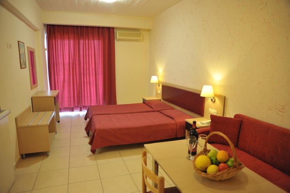 Anseli Hotel Apartments Studios 2
