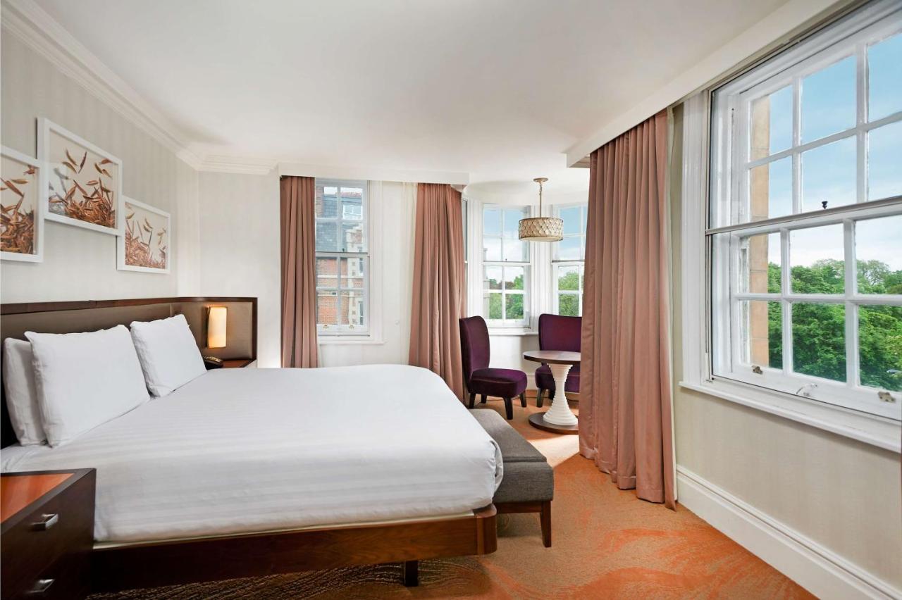 Hilton London Hyde Park 1