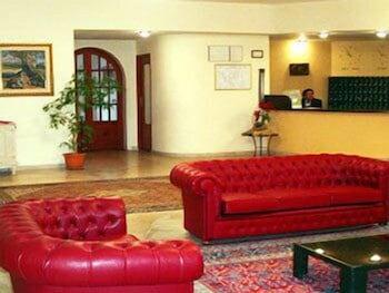 Hotel Akrabello 2