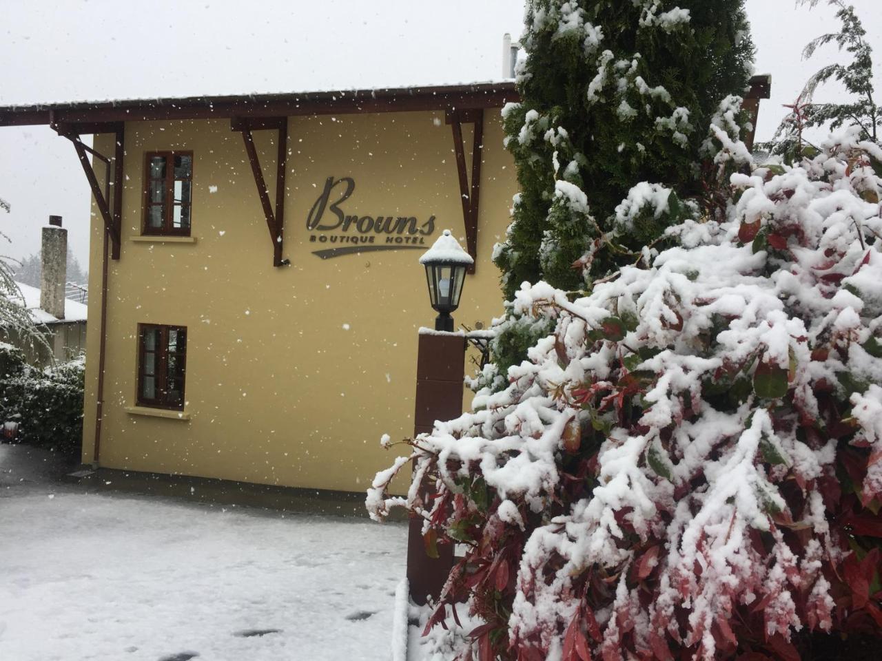 Browns Boutique 2