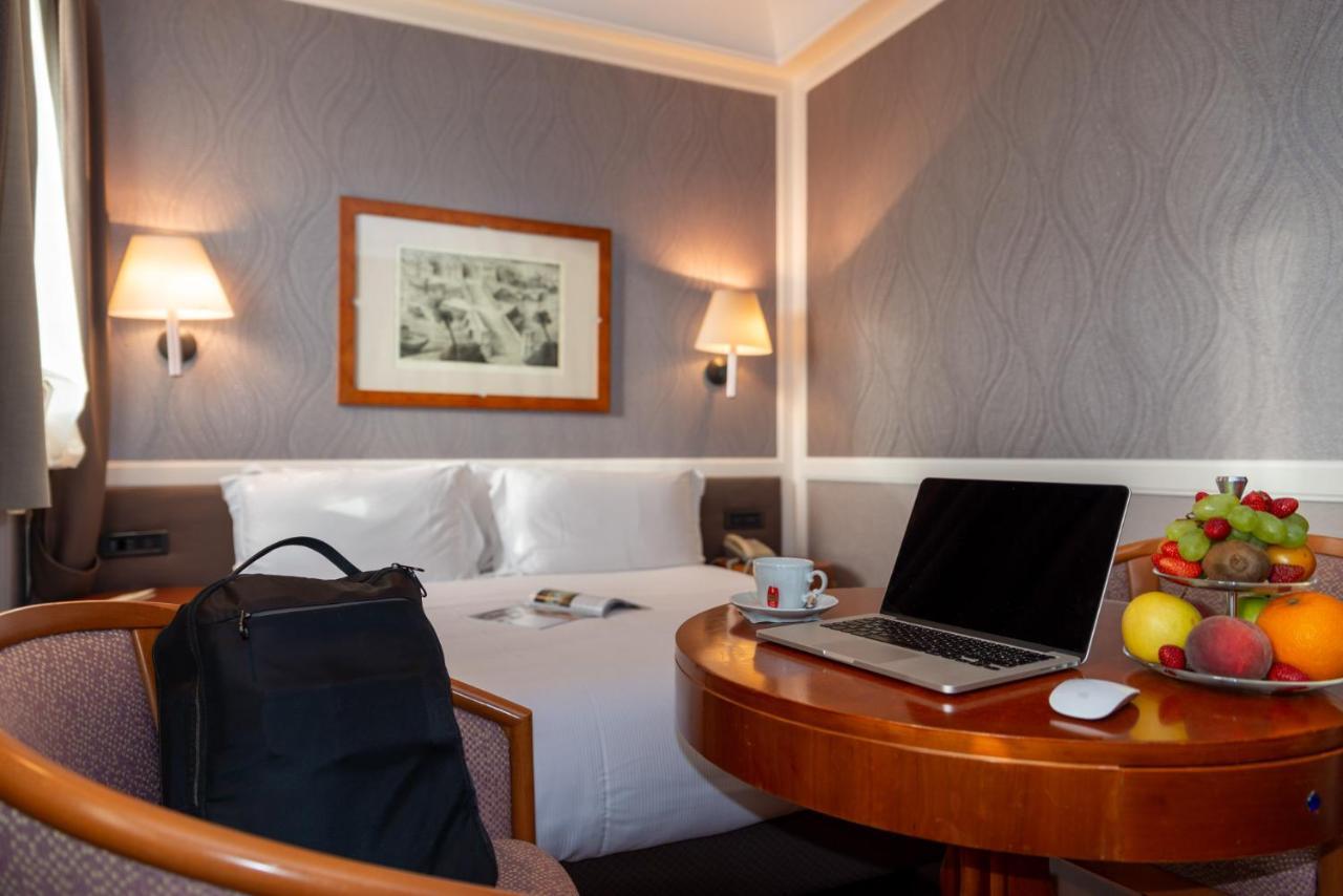 Grand Hotel Ortigia 2