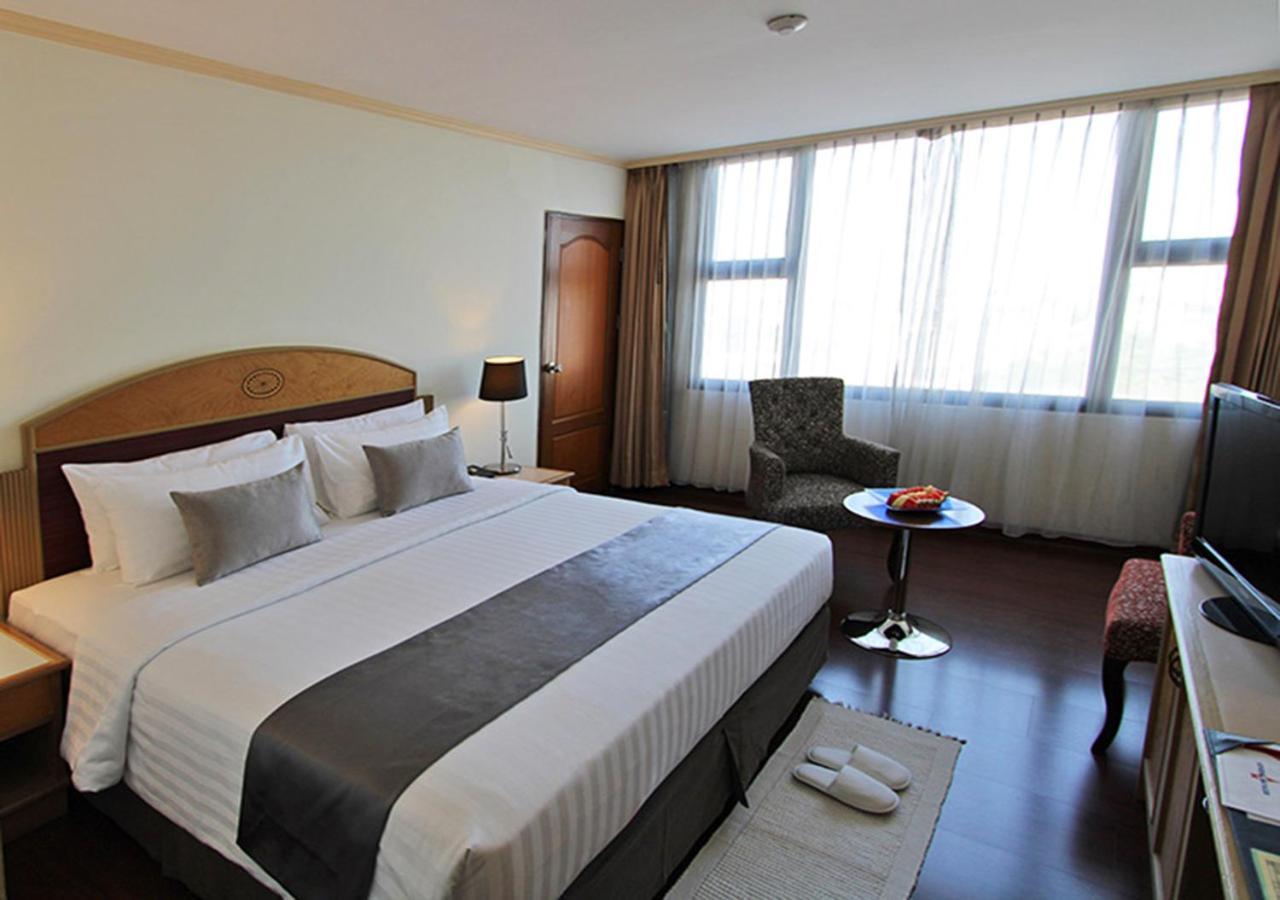 Grand Tower Inn Rama VI 2