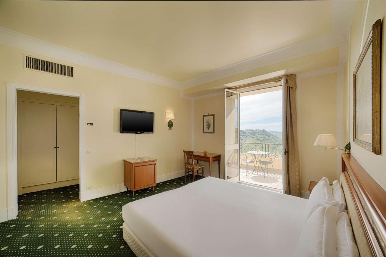 Hotel NH Caltagirone Villa San Mauro 2