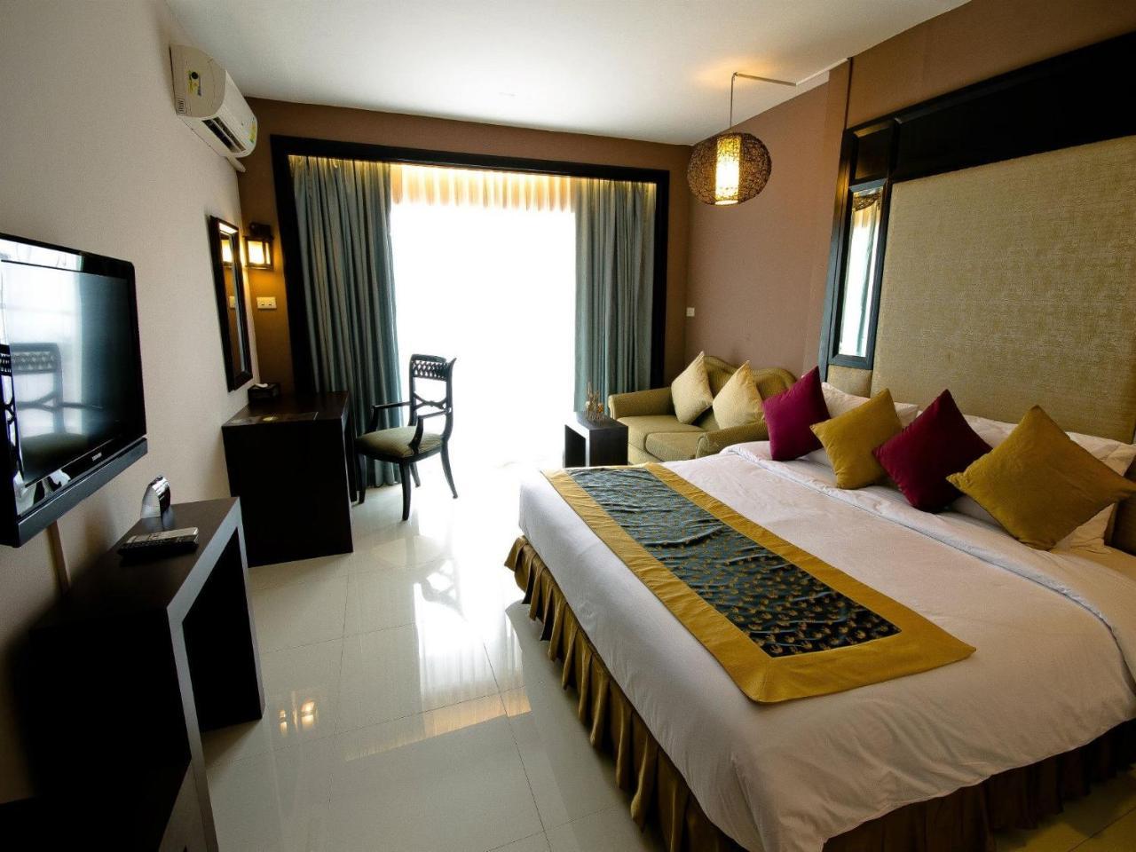 Royal View Resort 2