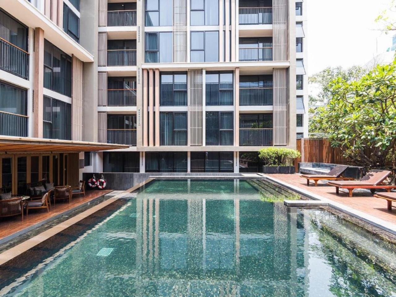 Arcadia Suites Phloenchit Bangkok by Compass Hospitality 2