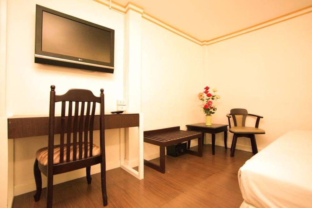 Khurana Inn 2