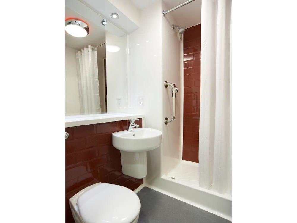 Travelodge London Stratford 1