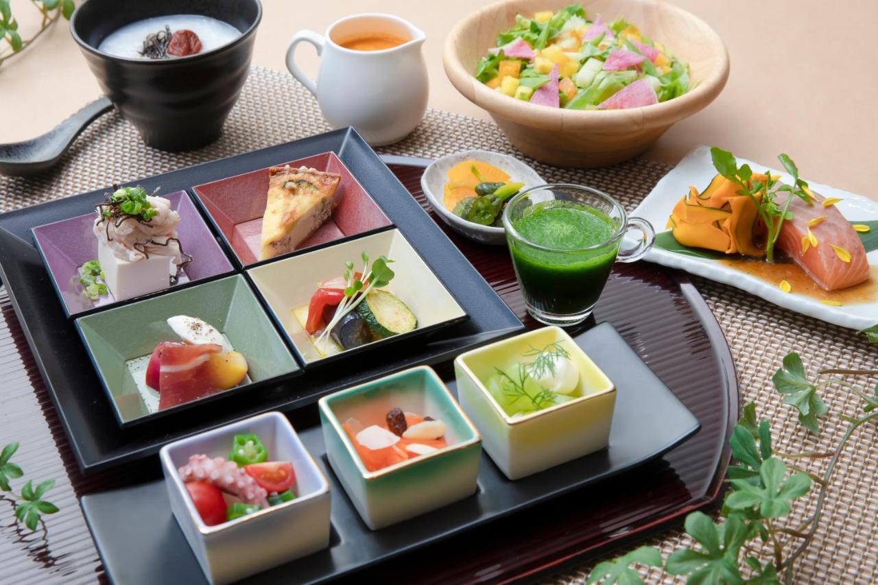 Hotel Keihan Kyobashi Grande 1