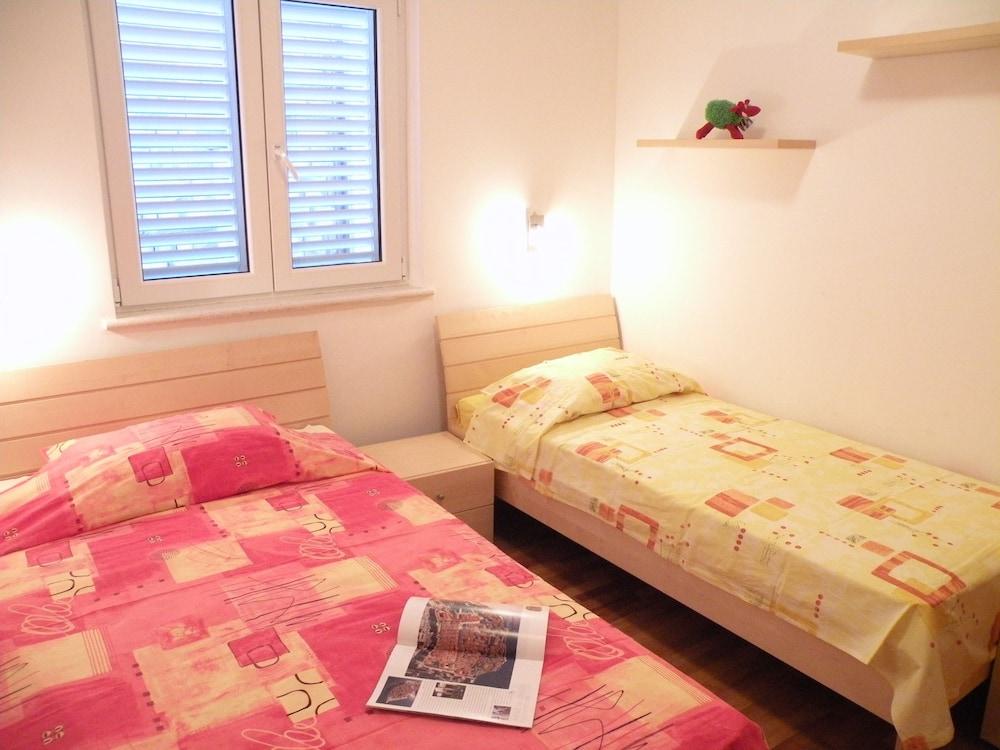 Villa Rosa 2