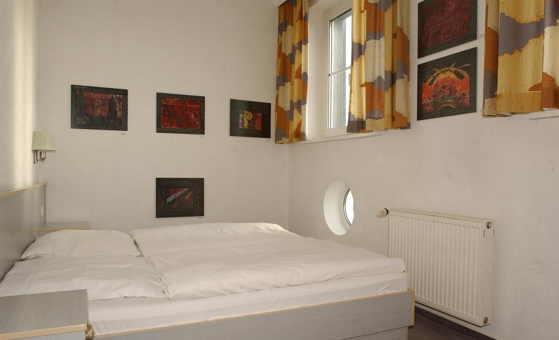 East-Side Hotel 2