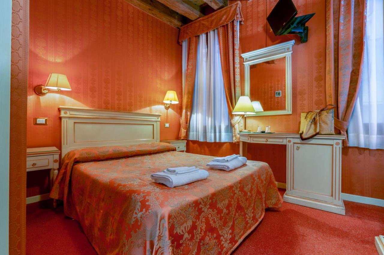 Lanterna di Marco Polo 1