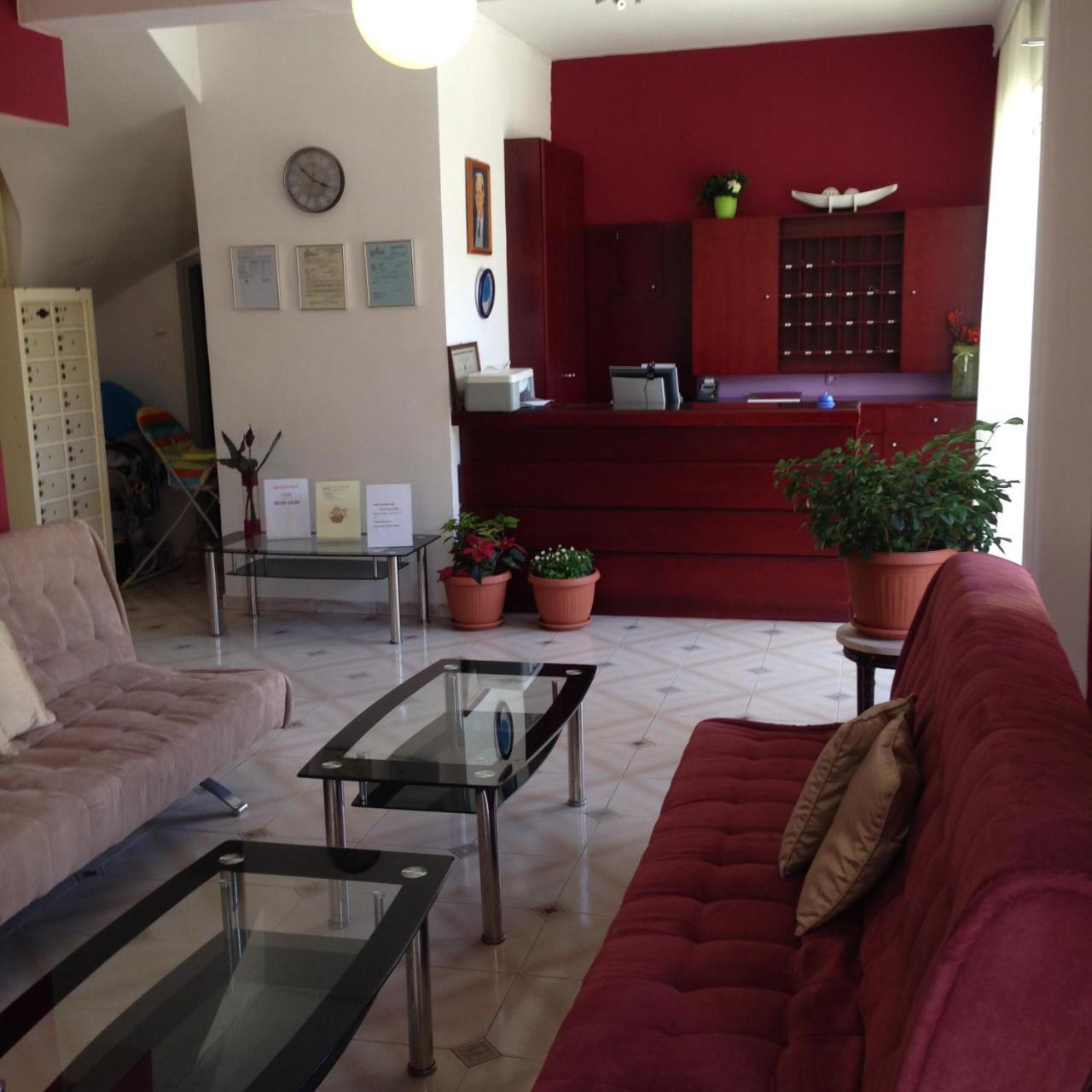 Zefyros Hotel 2