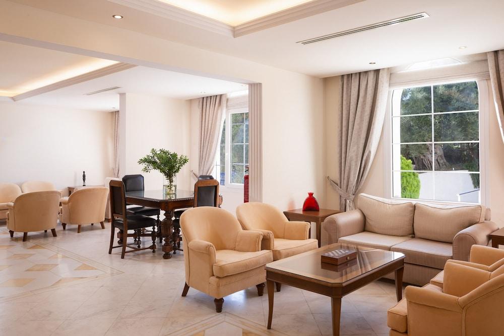 Avalon Palace Hotel (Adults only)