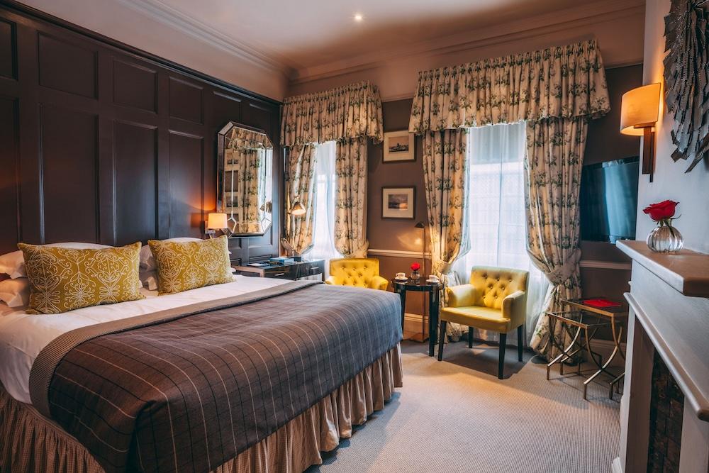 11 Cadogan Gardens 2