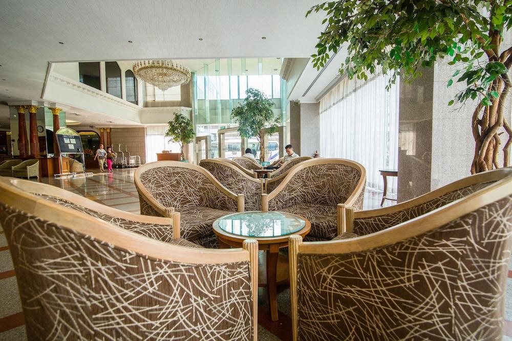 Royal Benja Hotel 1