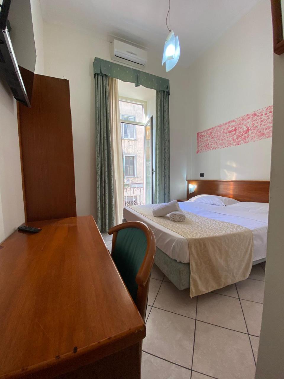 Hotel Eliseo Napoli 2