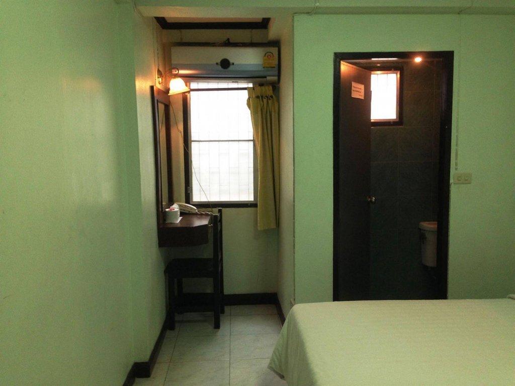 Amarin Inn 1