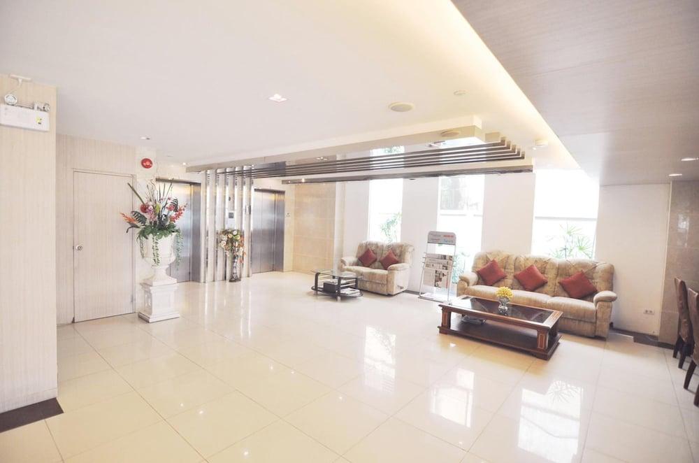 Centric Place Hotel 2