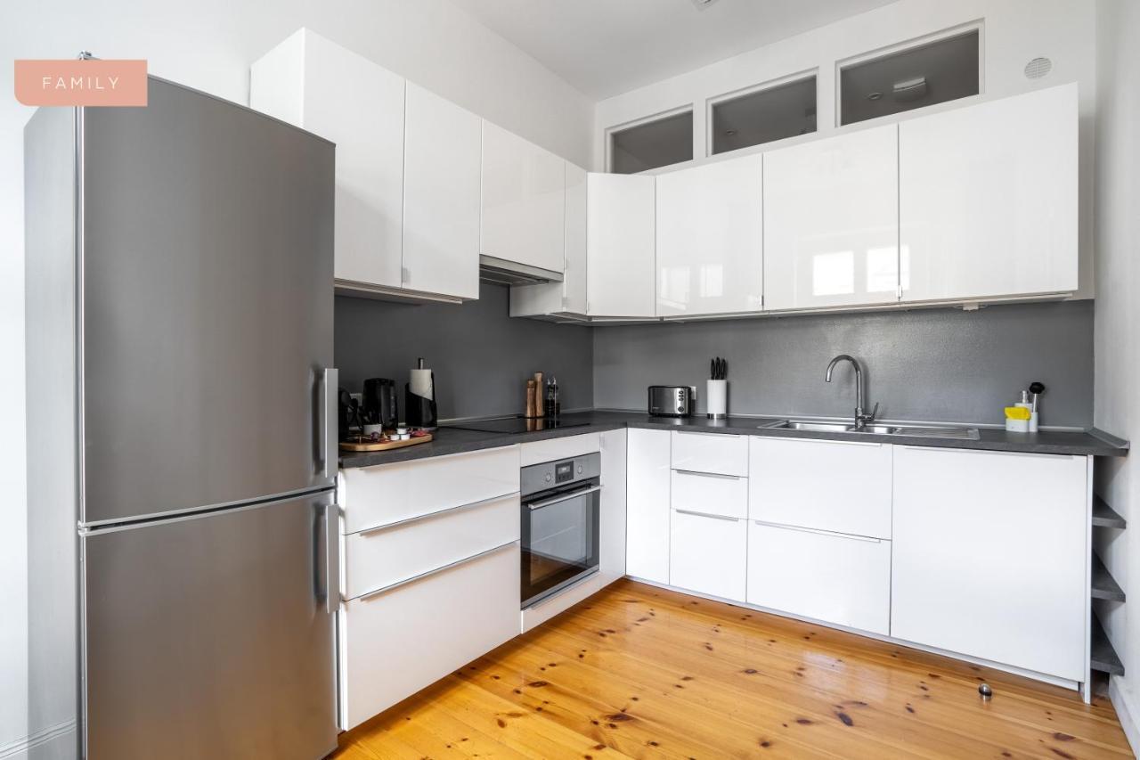 Schoenhouse Apartments