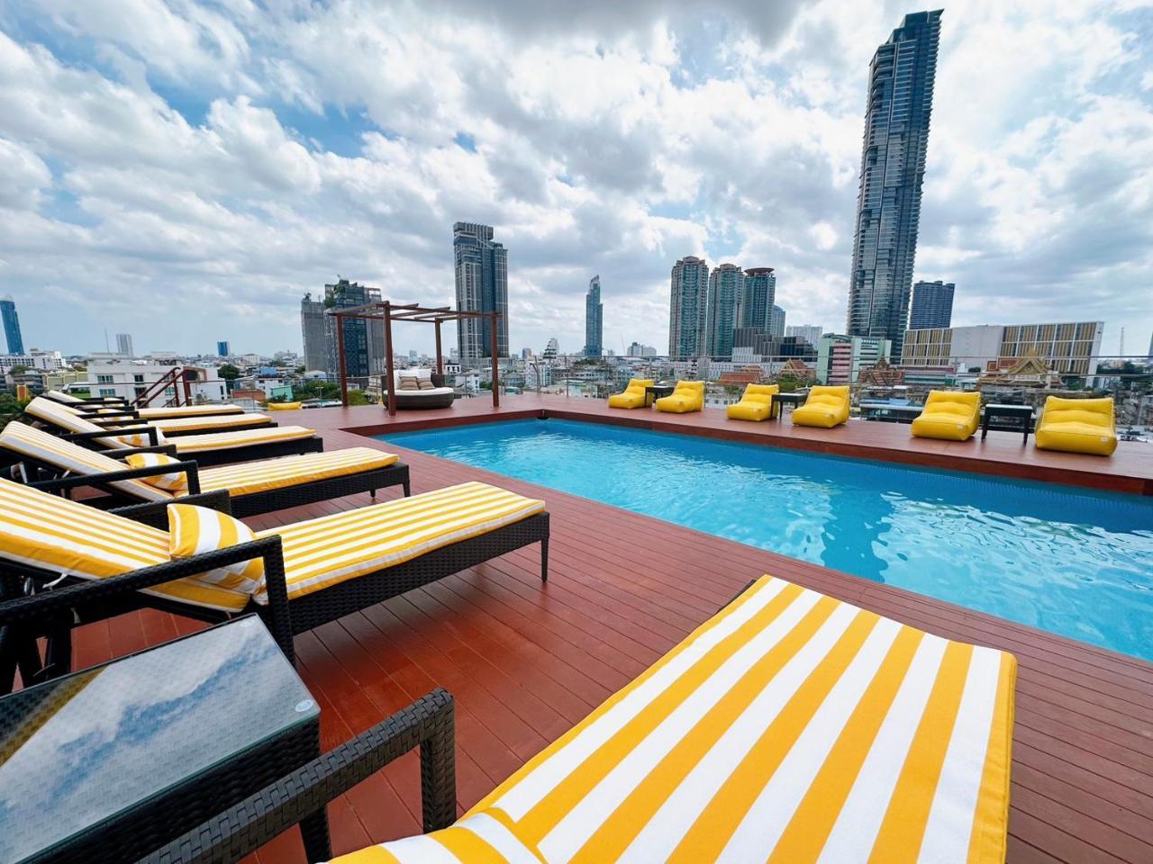 Miloft Sathorn Hotel (SHA PLUS+)