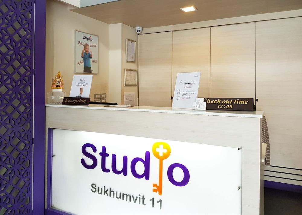 Studio Sukhumvit 11 by Icheck Inn 1