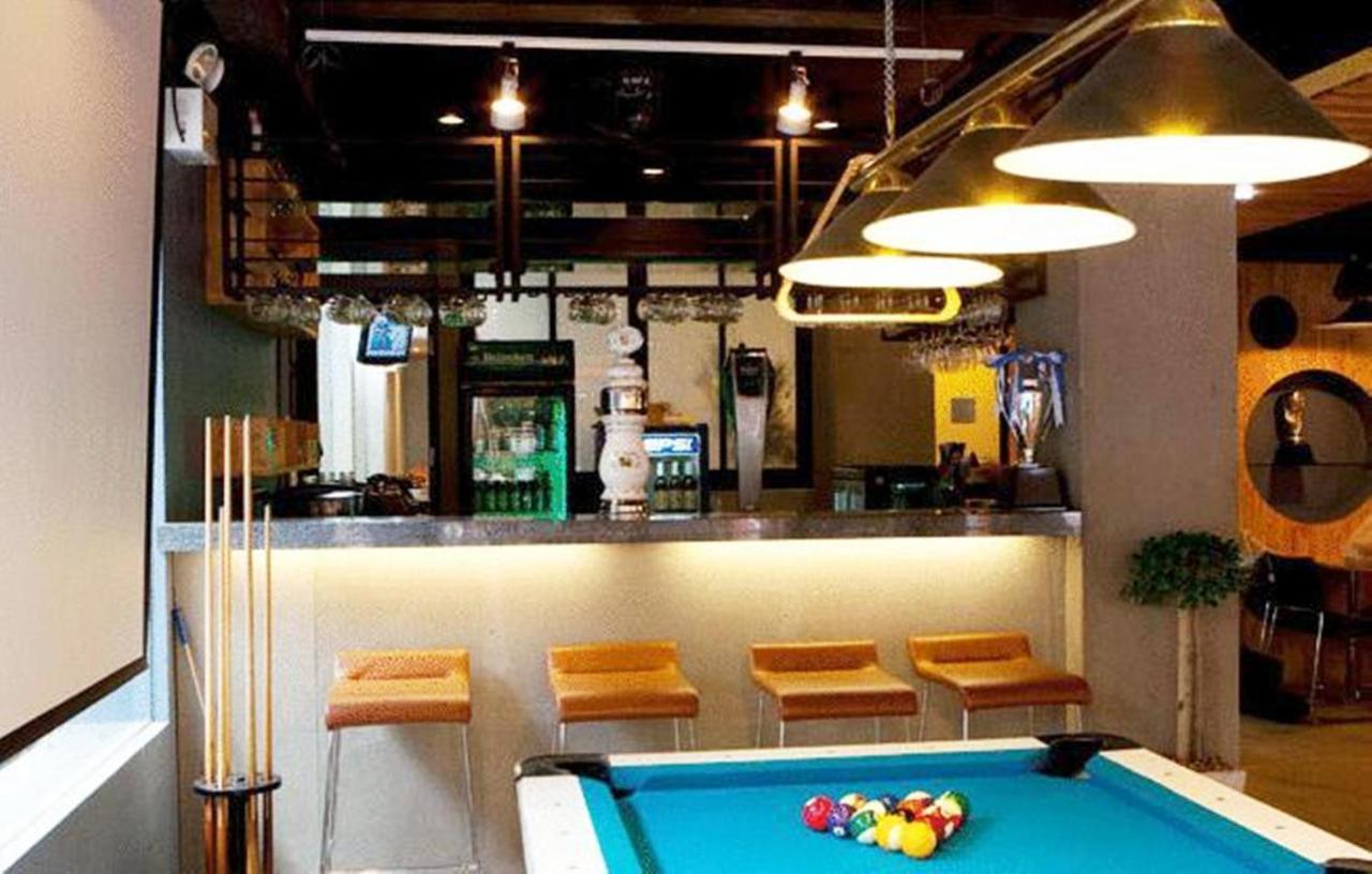 Ten Stars Inn 1
