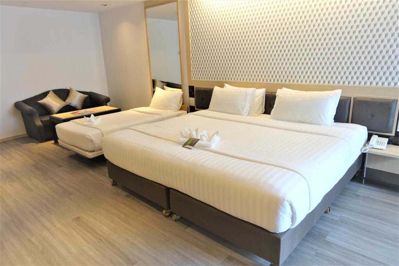 Three Sukhumvit Hotel (SHA PLUS+) 2