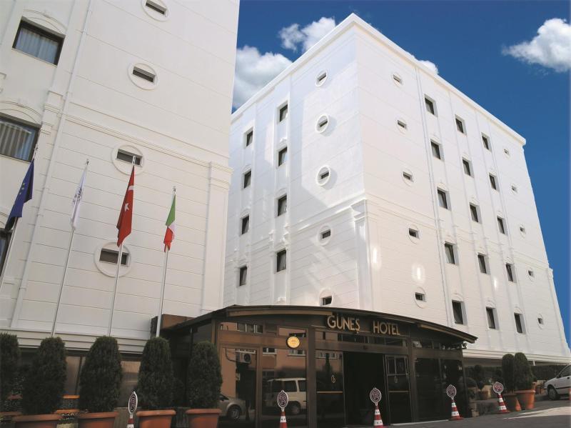 Gunes Hotel Merter
