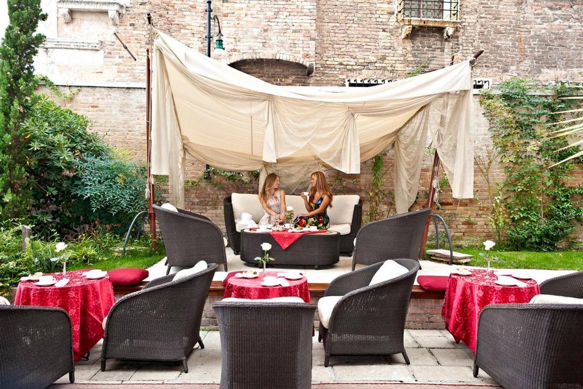 Hotel Pesaro Palace 2