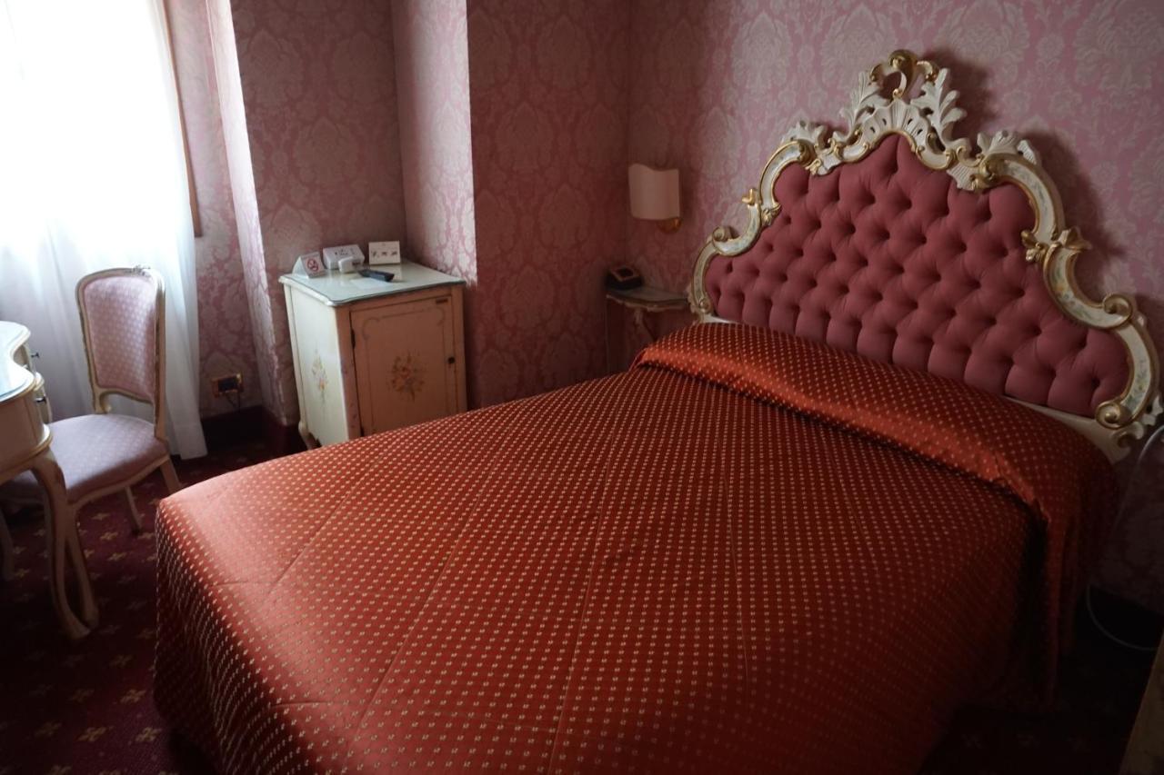 Rialto Hotel 2