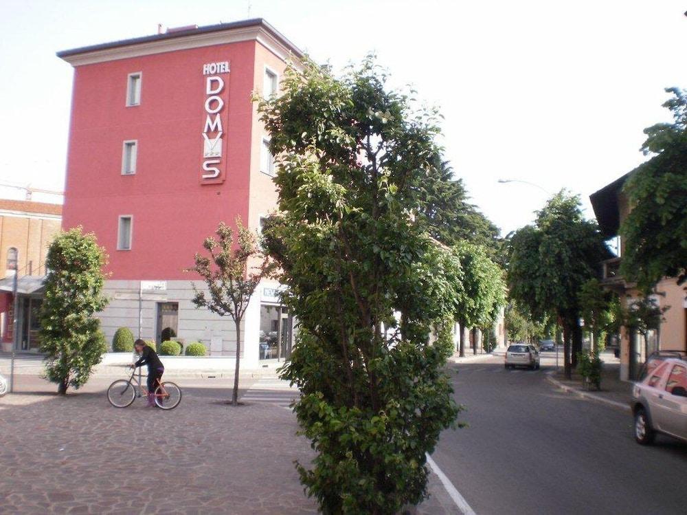 Domus Expo