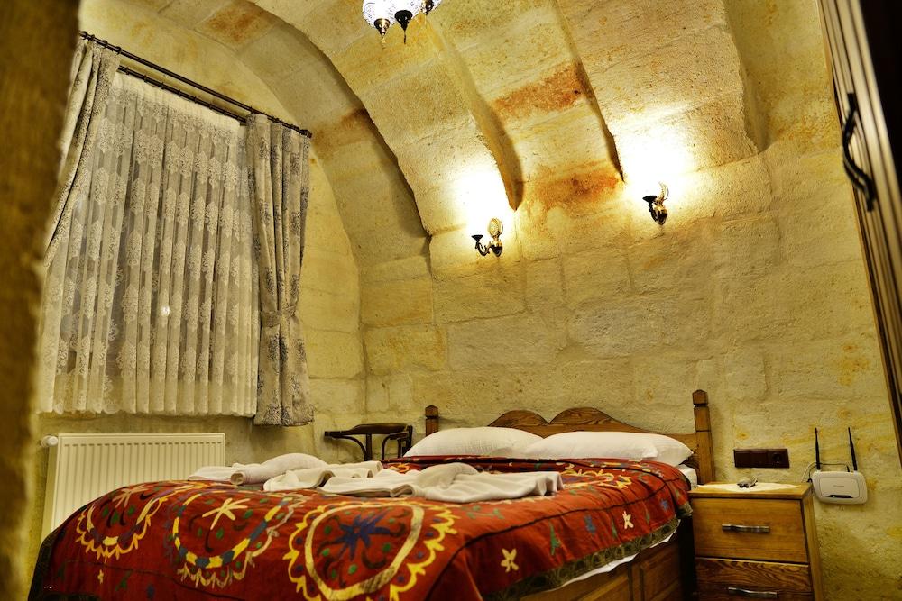 Urgup Inn Cave
