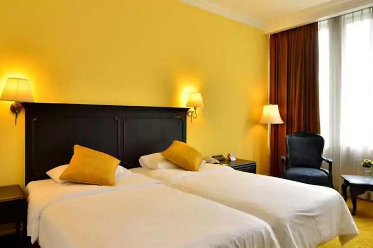 The Tawana Bangkok 1