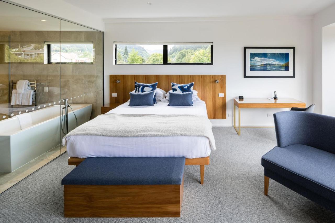 Queenstown Park Boutique 2