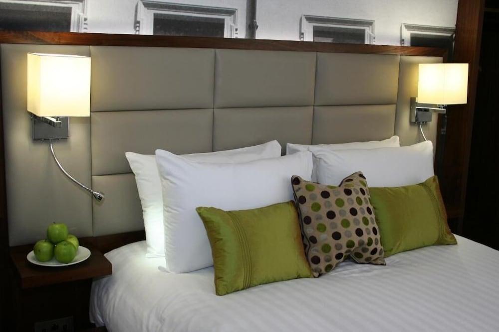 Seraphine Kensington Olympia Hotel 2
