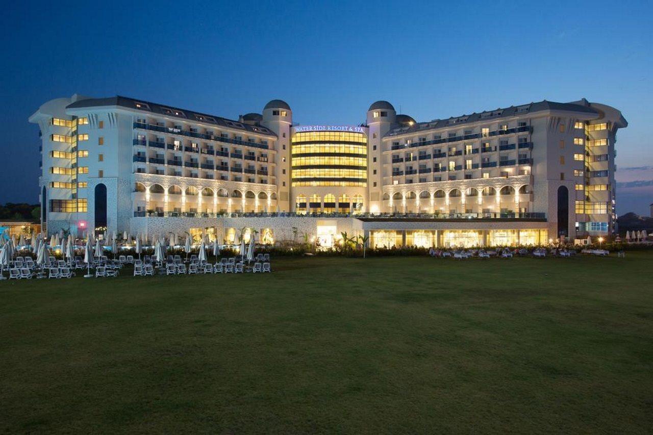 Water Side Resort & SPA
