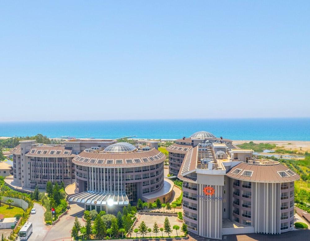 Sunmelia Beach Resort