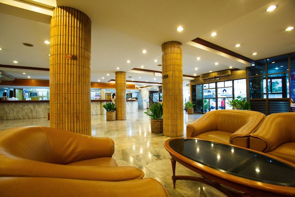 Nana Hotel 2