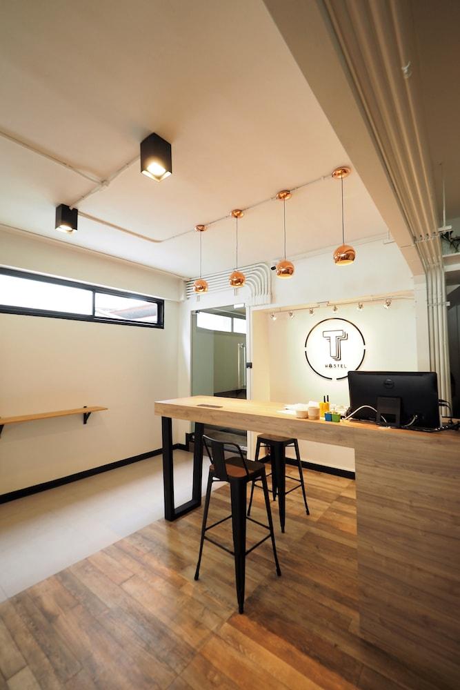 T Hostel @ Victory Monument 1