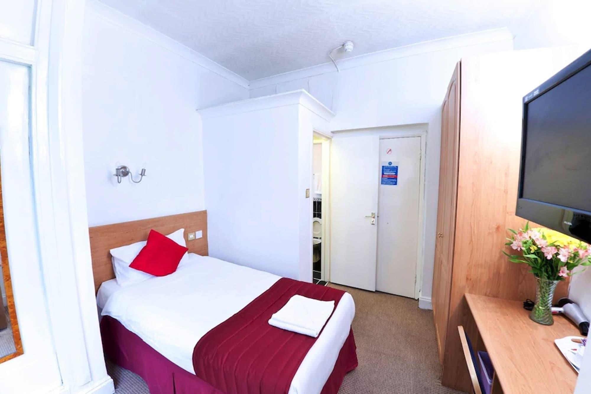 Whiteleaf Hotel 2