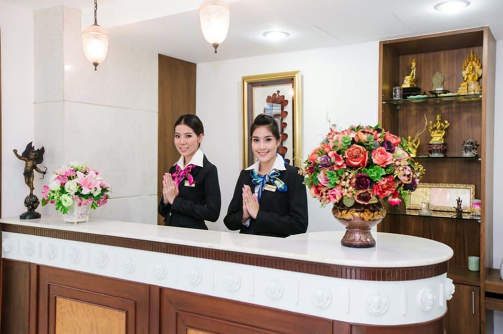 The Grand Sathorn Hotel 1