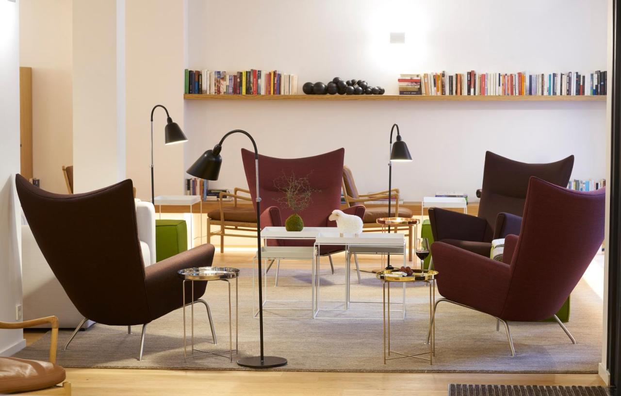 9 Hotel Republique