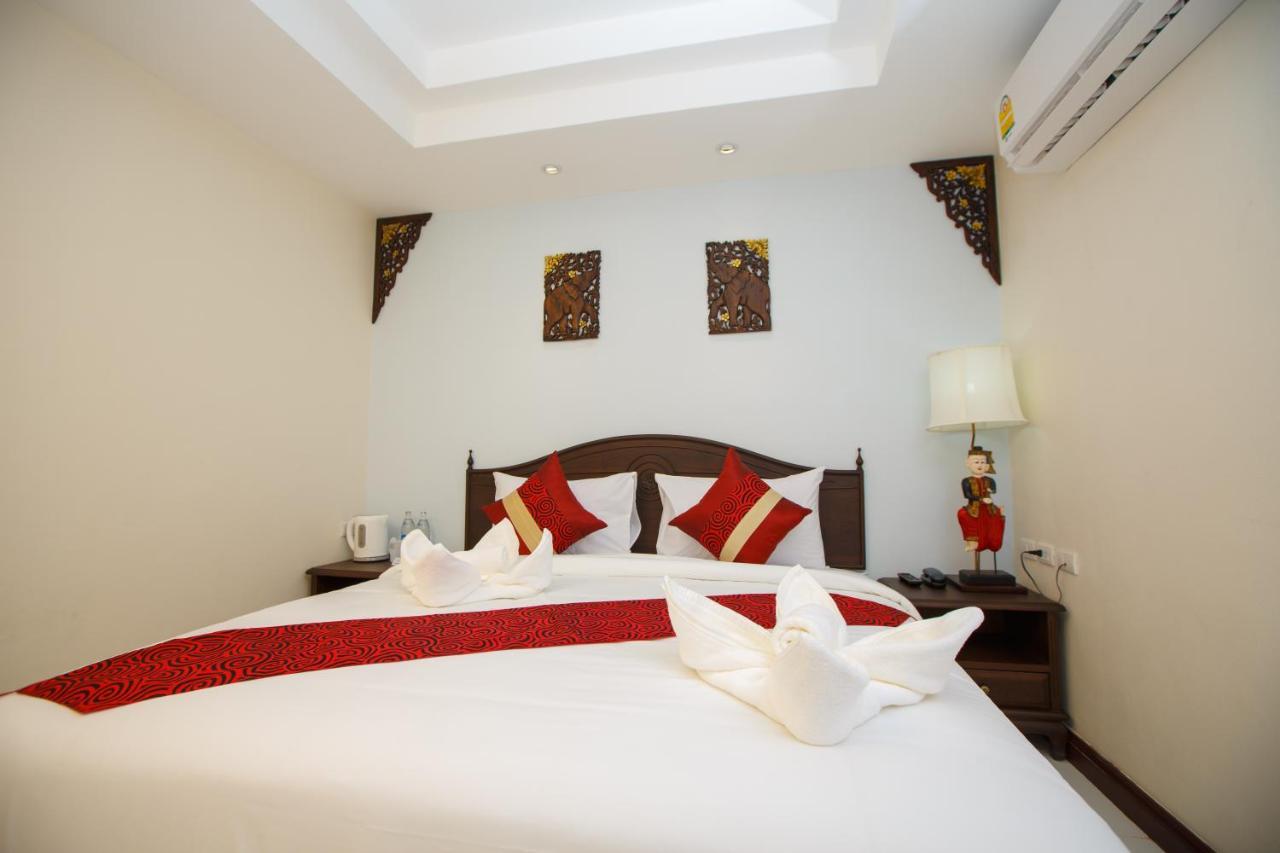 Chang Siam Inn 2