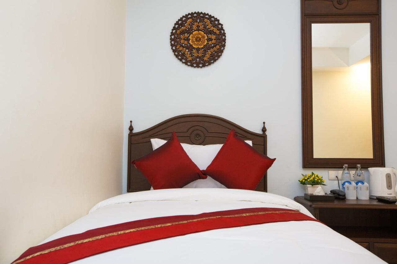 Chang Siam Inn