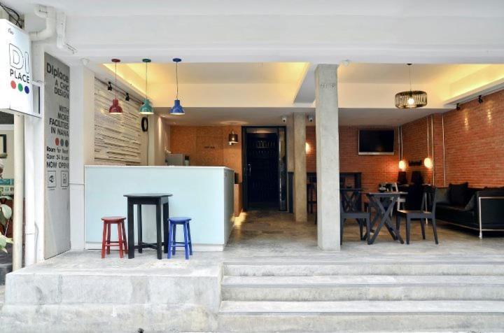 Di Place Hotel