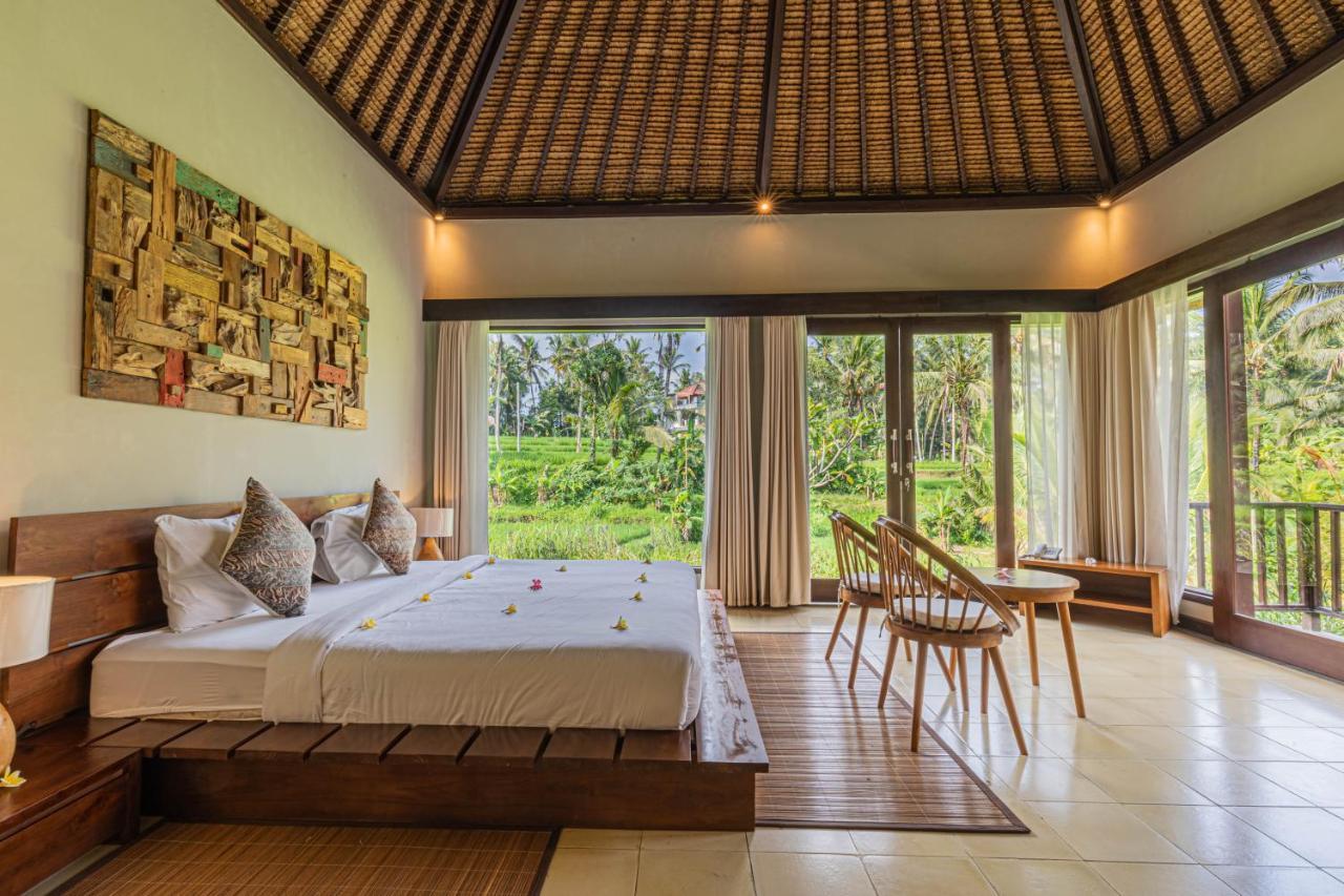 Suara Air Luxury Villas 1