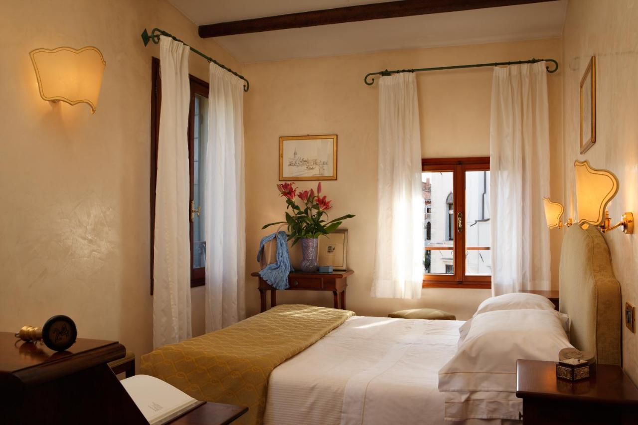 Pensione Accademia - Villa Maravege 2