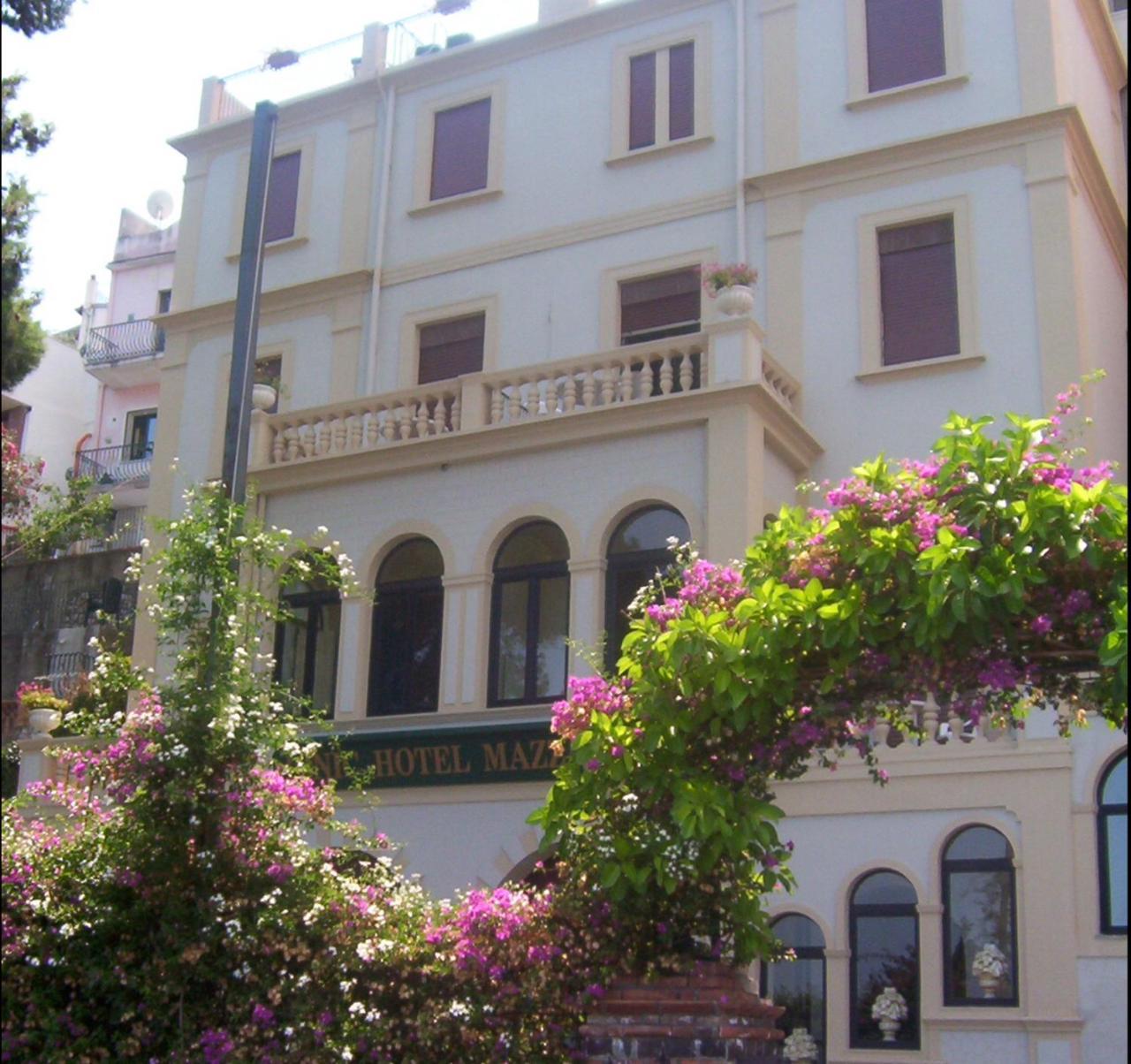Jonic Hotel Mazzaro 2