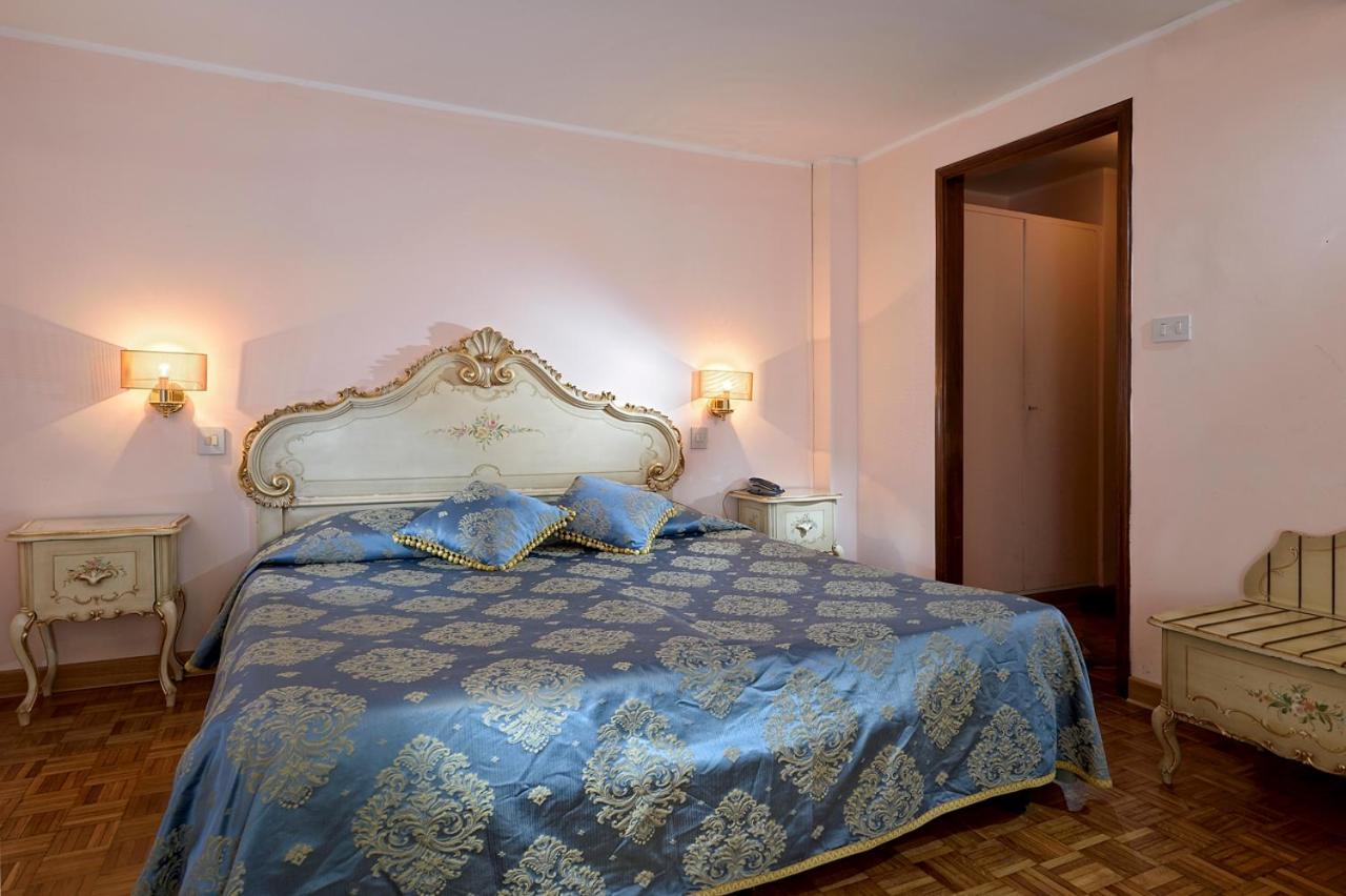 Torre Dell'orologio Suites 1